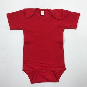 Blank Red Onesie Laughing Giraffe Sz 12-18 Months